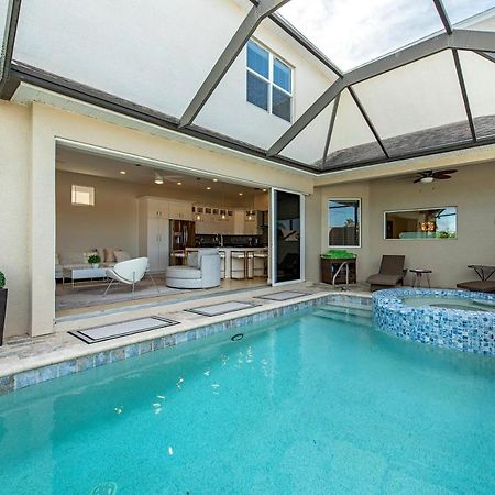 Vacation Home With Pool. 4 Bedrooms. Sleeps 10 North North Naples Eksteriør bilde